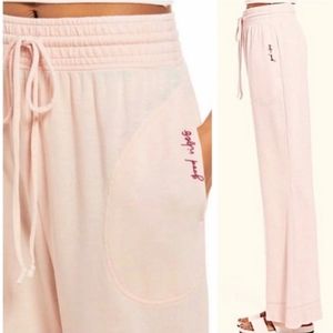 FP Intimately Mooncake Cozy Cool Girl Relaxed Wide Leg Sweatpants Size Small NWT